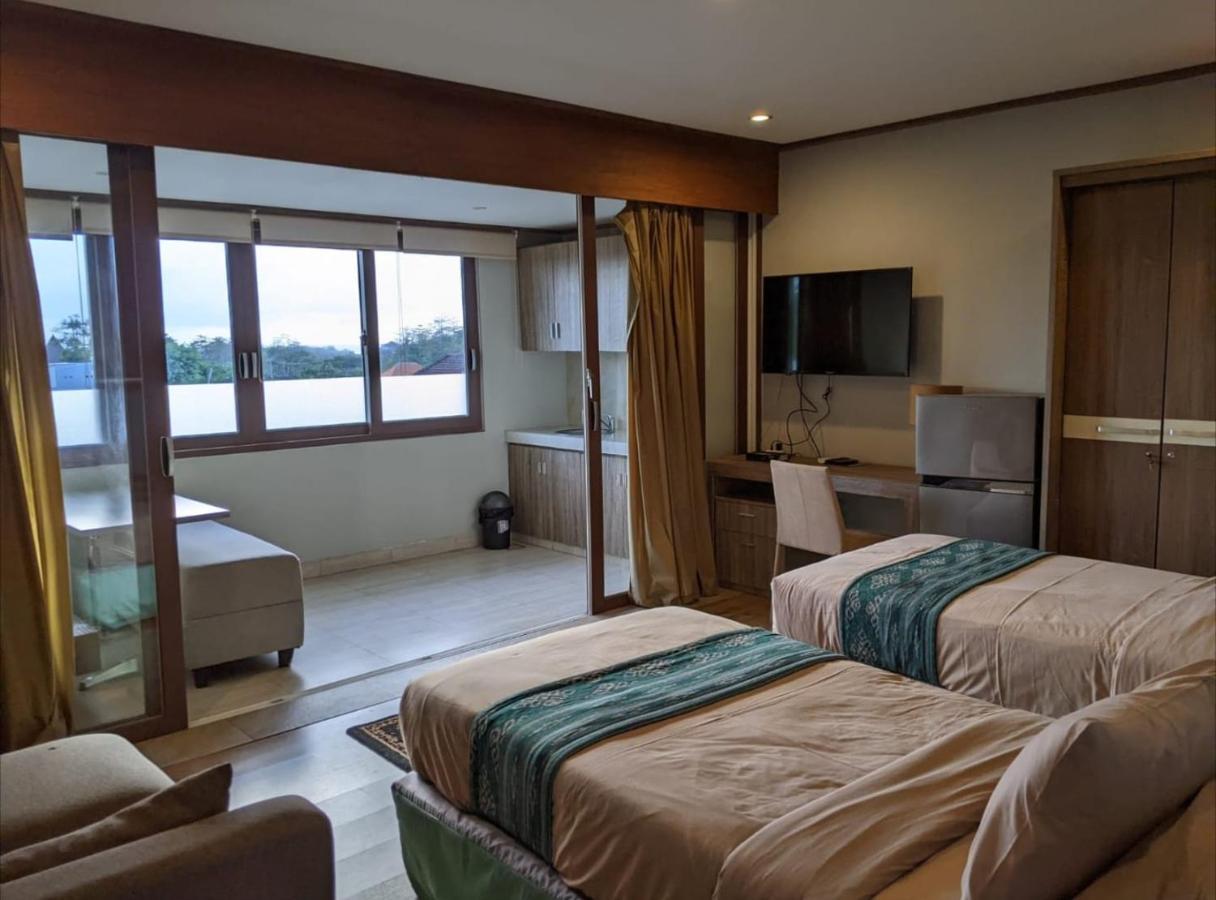 짐바란 푸리 사비나 베드&브렉퍼스트 B&B 외부 사진