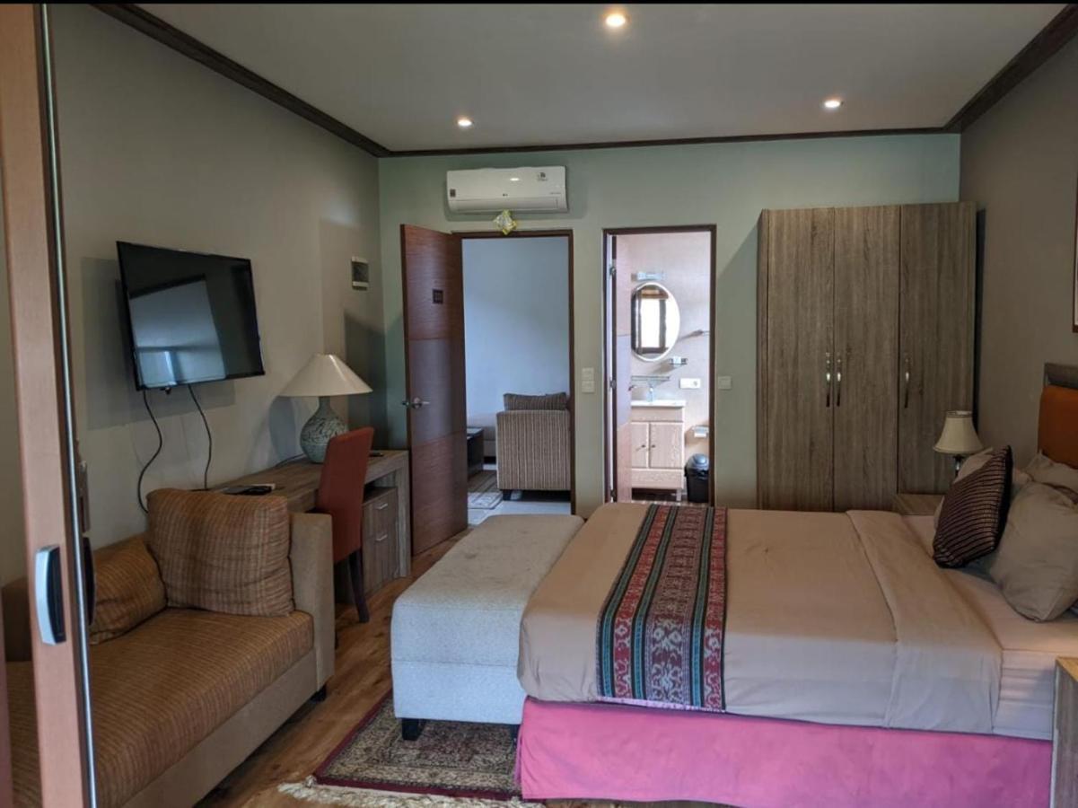짐바란 푸리 사비나 베드&브렉퍼스트 B&B 외부 사진